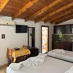 Garden Veli Appartement *