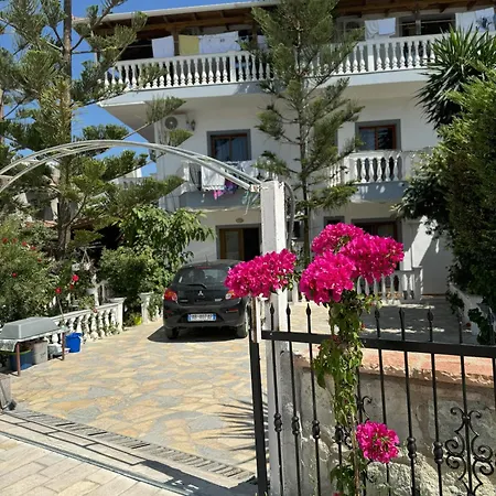 Garden Veli Ksamil