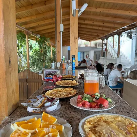 公寓 Garden Veli *