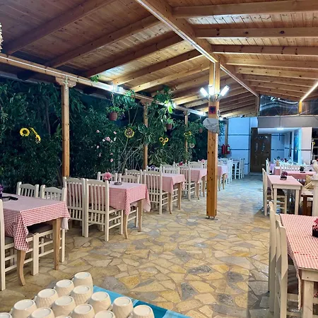 Garden Veli