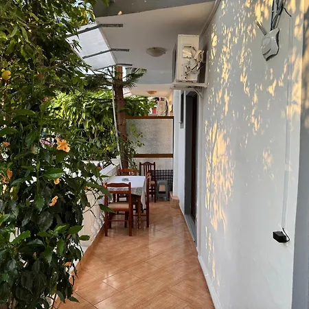 Garden Veli Ksamil