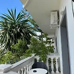 Garden Veli * Ksamil