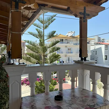 Garden Veli Apartment *