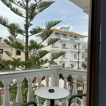 Garden Veli Apartment *