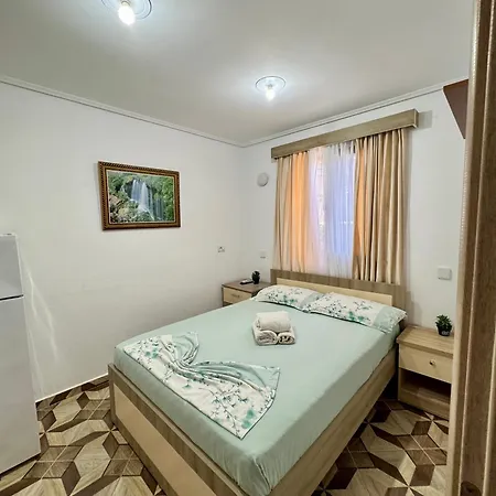 Garden Veli קסאמיל